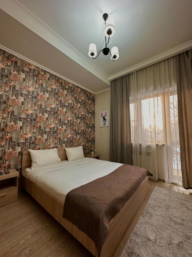 Bastau Hotel Almaty Esterno foto